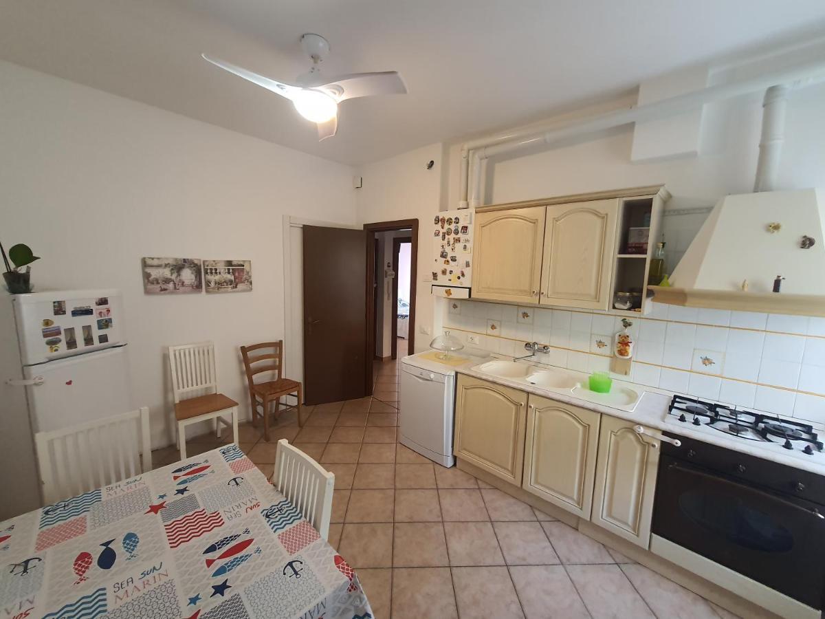Appartamento In Centro A 30M Dal Mare Spotorno Exterior photo